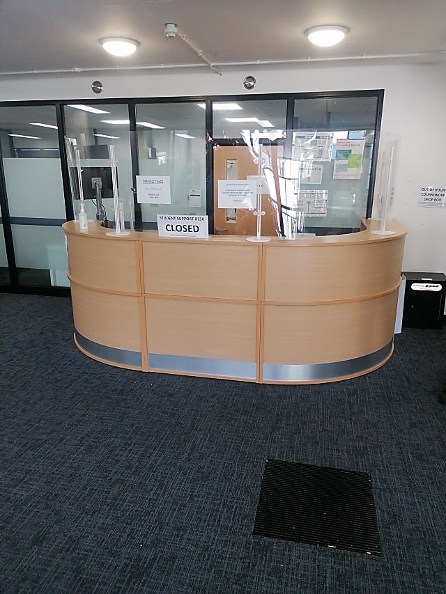 Reception desk