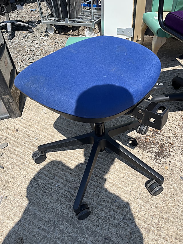 blue chair