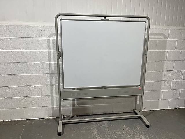 Nobo Rotating white dry-erase board