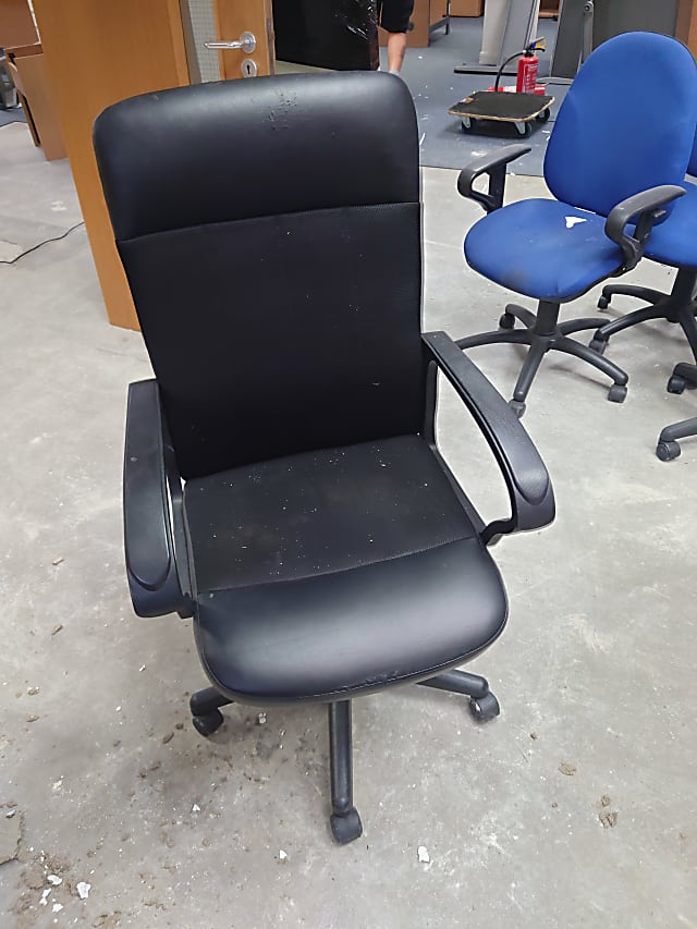 Operator chair