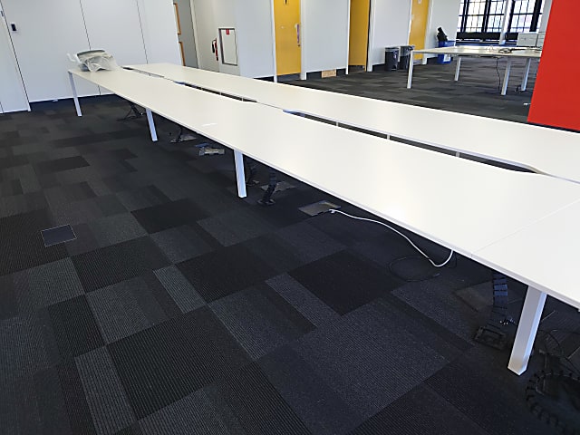 Bank of 6 2000mm wide desks