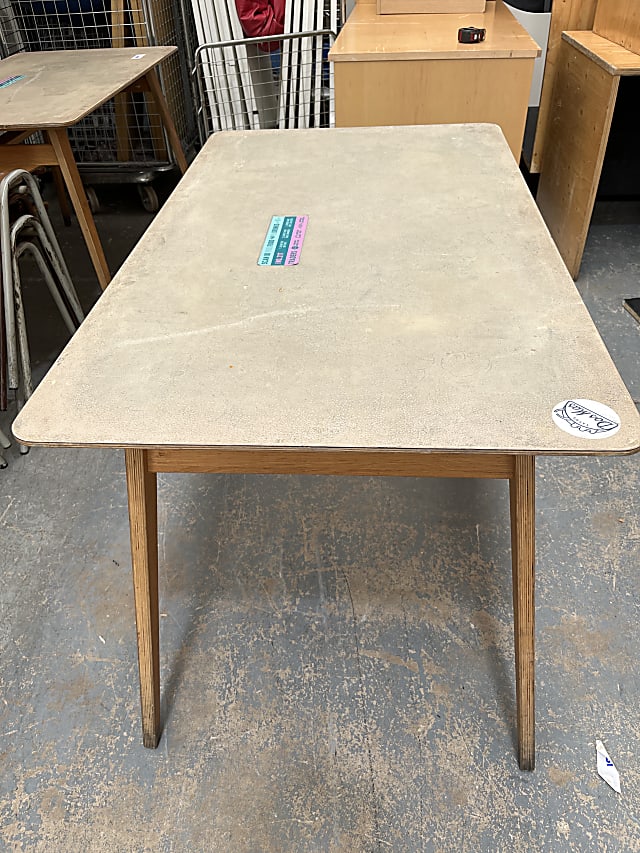 Rubberised  top Table