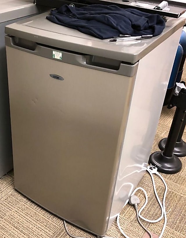 Logik silver single-door refrigerator