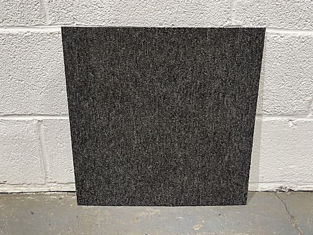 Used carpet tiles - 300