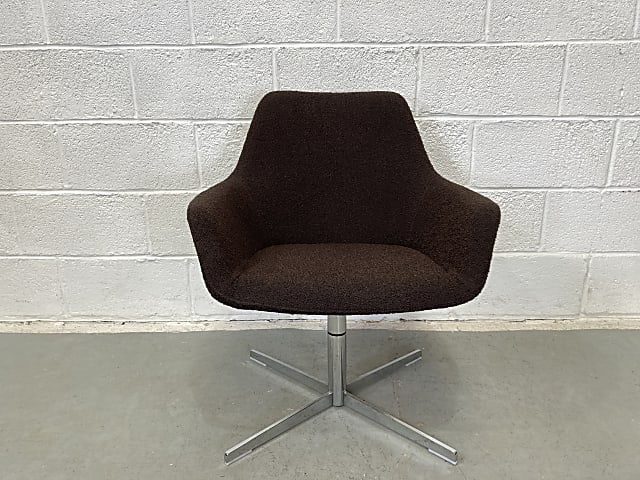 Hitch mylius Lucas dark brown swivel chair