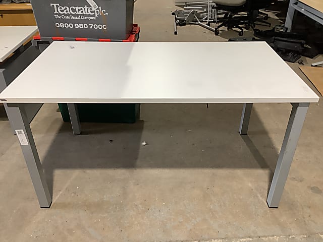 White Desk 140cm