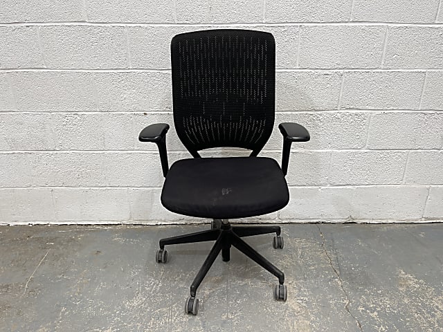 Senator Evolve Operator Chair