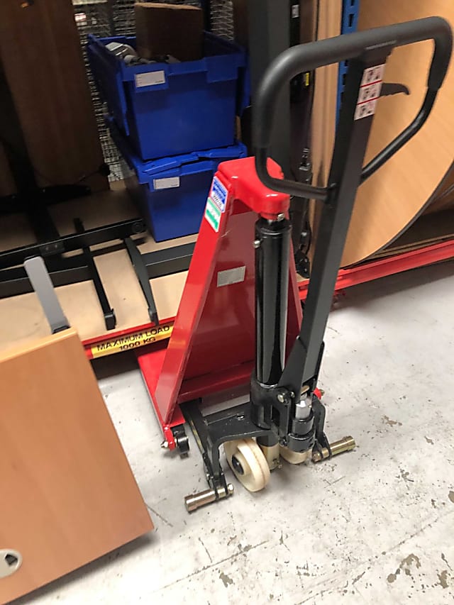 Pallet truck - FOR WAREHOUSE