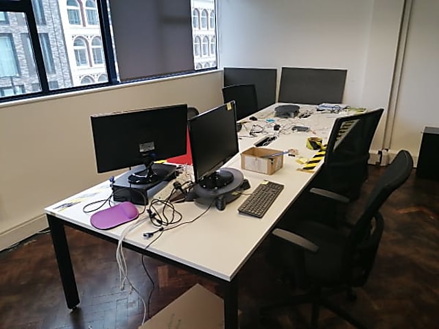 Bank of 6 Desks - 120cm