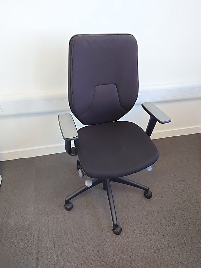 Operator chair type 1 black