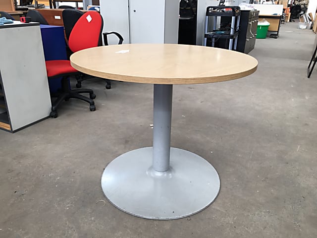 Round canteen table