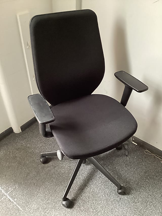 Black ops chair with arms rests