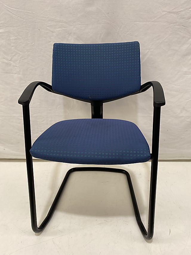 Haworth Comforto cantilever chair