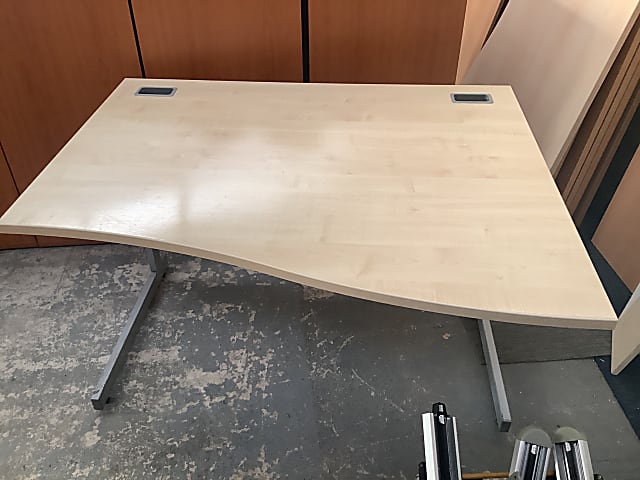 Wooden wave desk right handed 120cm