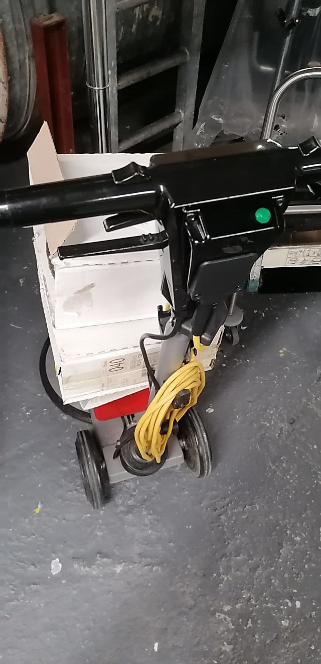 Floor scrubber polisher