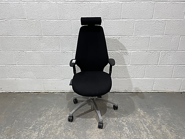 RH Logic 400 Chair