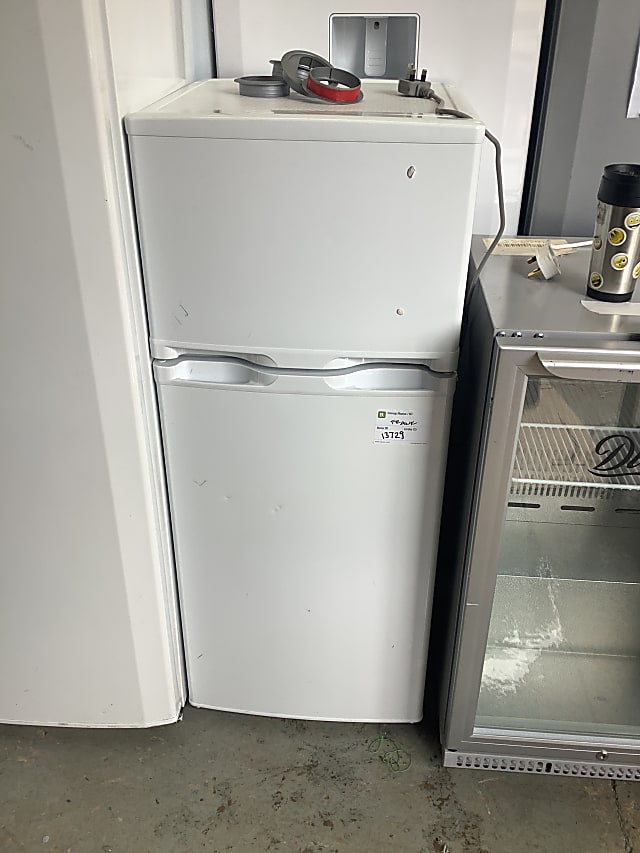 Fridge freezer 