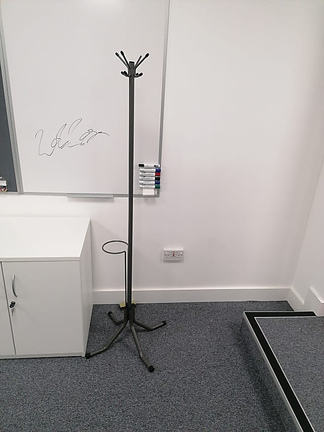 coat stand