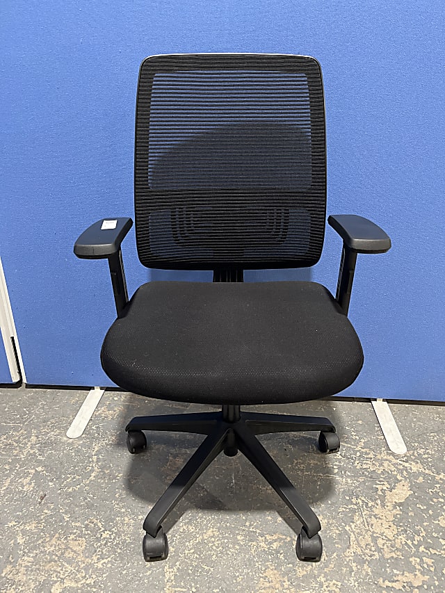 Black mesh back office operator chair