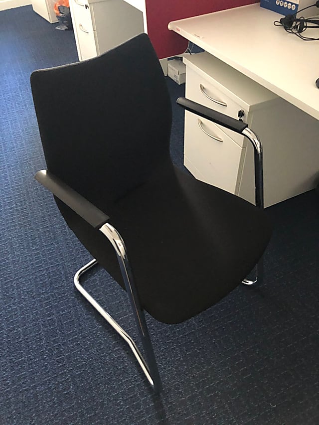 Meeting room chair