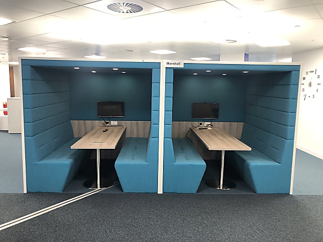 Modern privacy office meeting pod booth seating with centre table