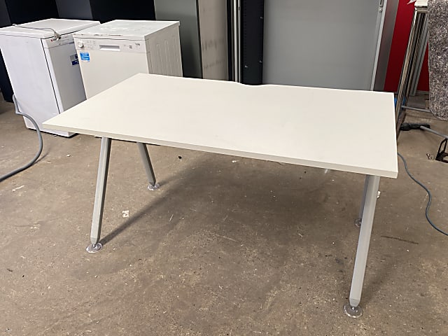 white single desk