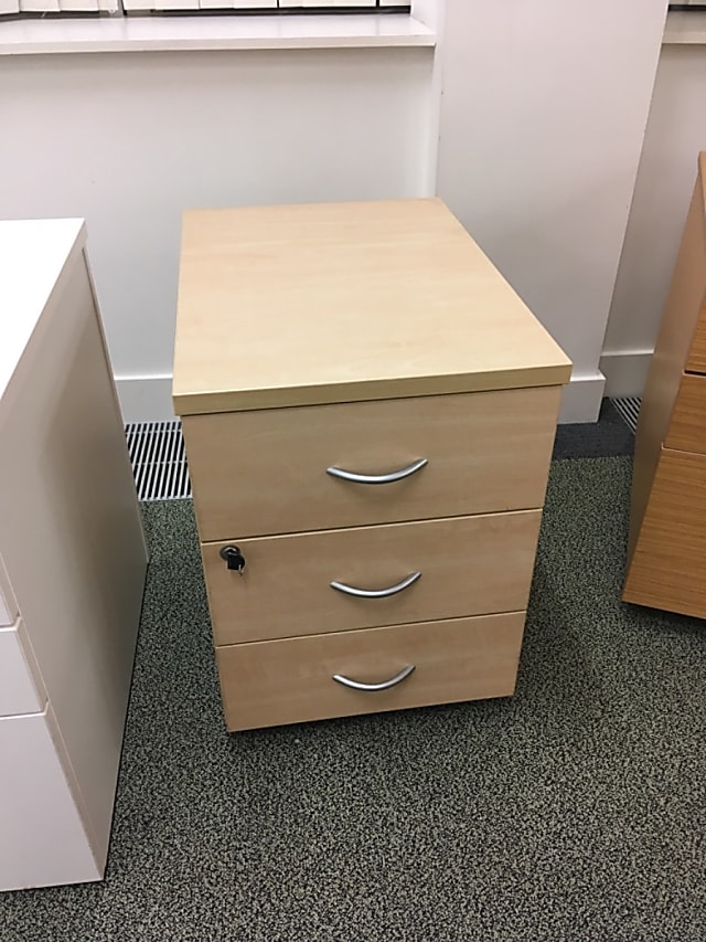 Wooden 3 drawer pedestal