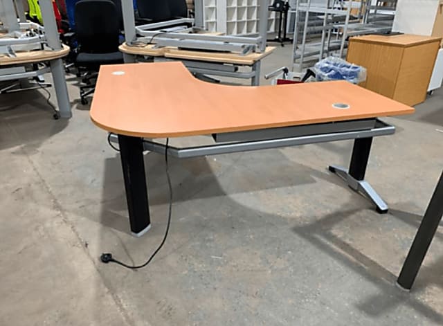 Steelcase Electric height adjustable corner desk