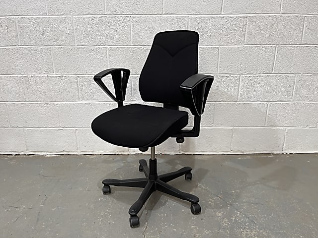 Kinnarps 6000 Black task Chair  