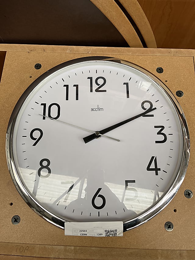 Clocks box of 7