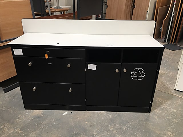 Double cabinet with recycling station