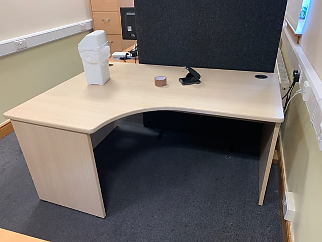 Left corner desk