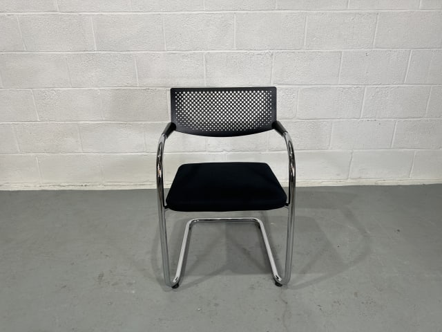 Vitra Vis A Vis chair