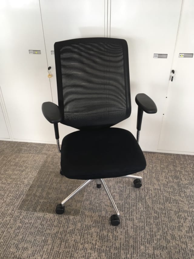 Vitra operator office chair