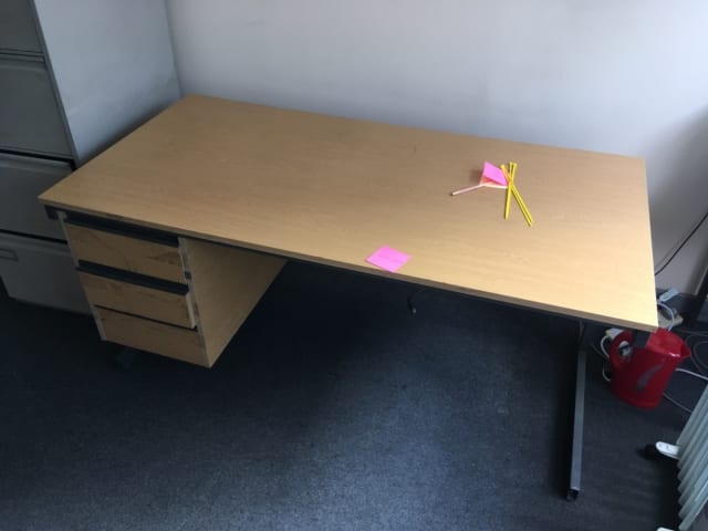 Desk with built in drawers 160cm