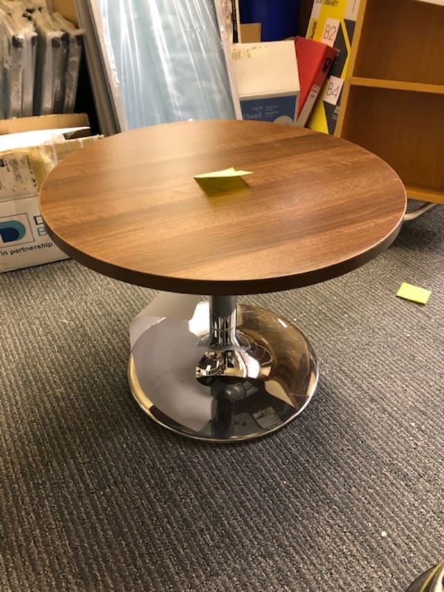 Round coffee table