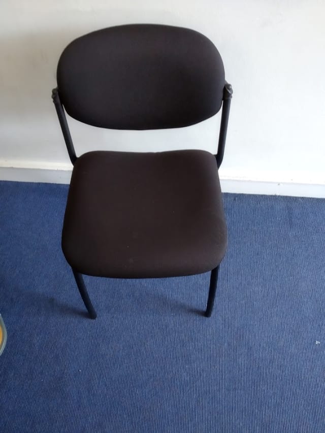 Meeting room chair