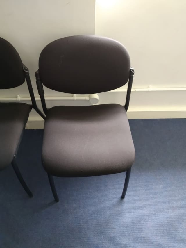 Meeting room chair