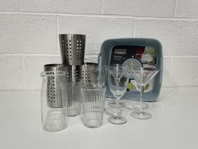 Box of Assorted glasses and kitchen stuff