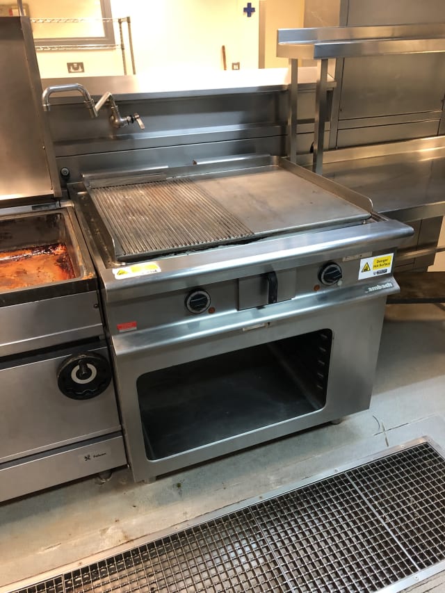 Ambach Commercial kitchen catering hotplate grill double