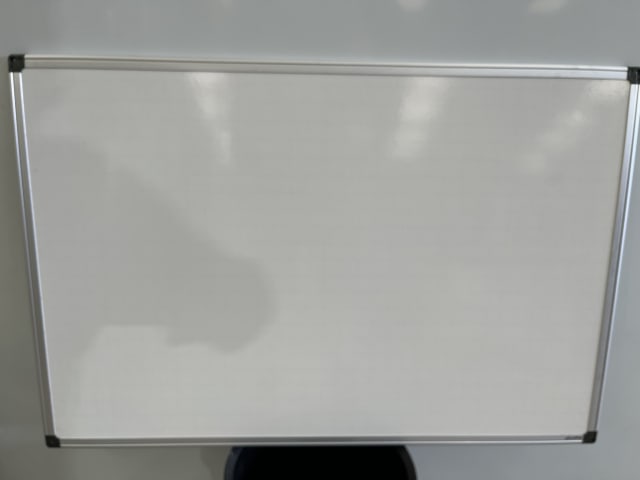 Whiteboard 90 x 60