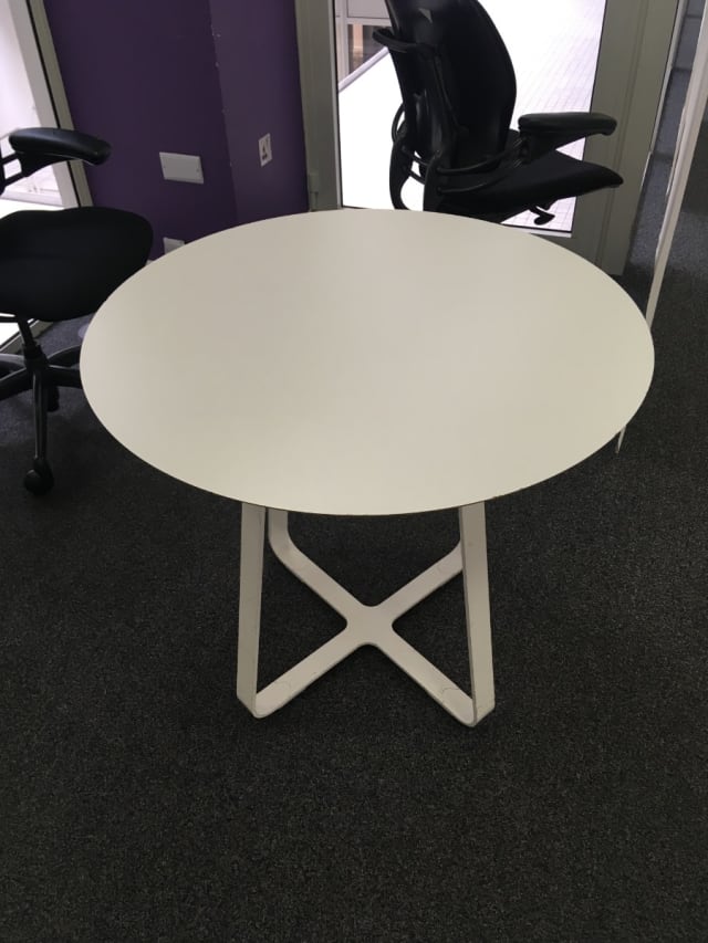 White round coffee table