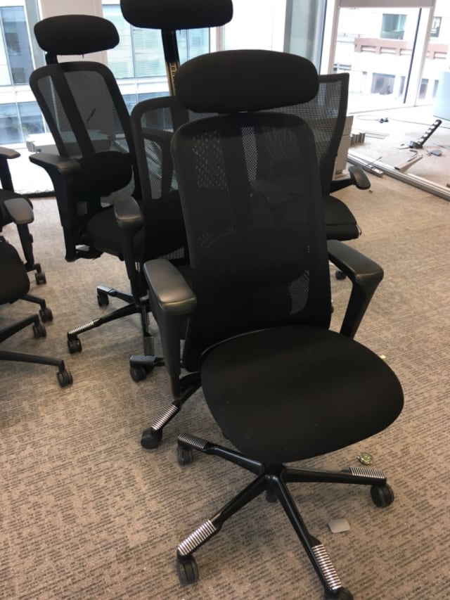 Office chair with headrest