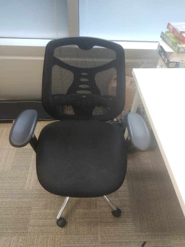 Task chair