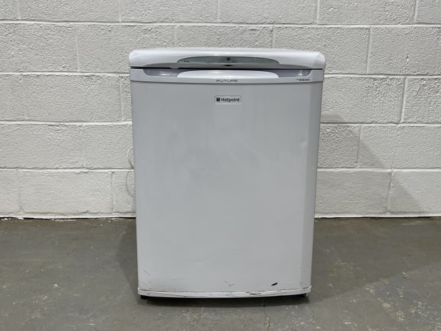 white hotpoint fridge