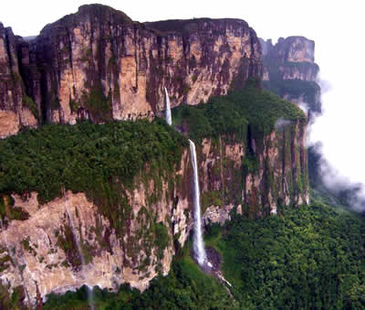 Tepuy del sistema Chimantá en Canaima