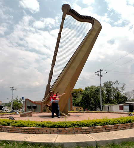 Monumento al Joropo -Elorza