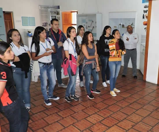 Exposición en el Museo del Tachira Exposición en el Museo del Tachira