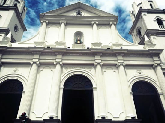 Fachada de la Basílica