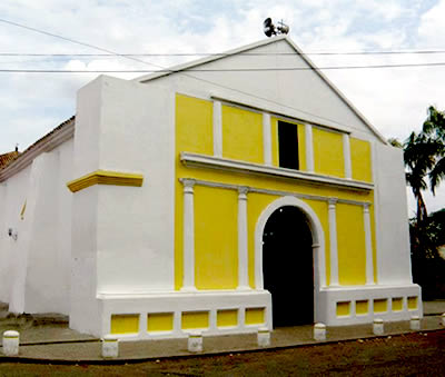 Fachada de la Iglesia de Taguay